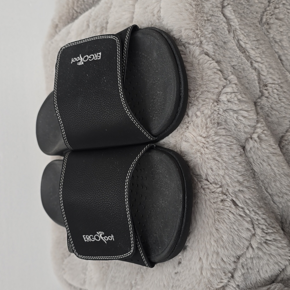 Ergo Foot Black Slide Sandals - Picture 2 of 5